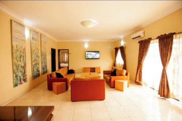 Two Bedroom Flat By 24|7 Luxury Apartment